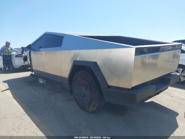 Tesla Cybertruck Long Range