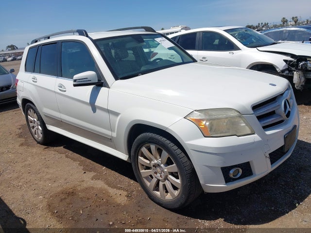 Salvage Mercedes-Benz GLK Image