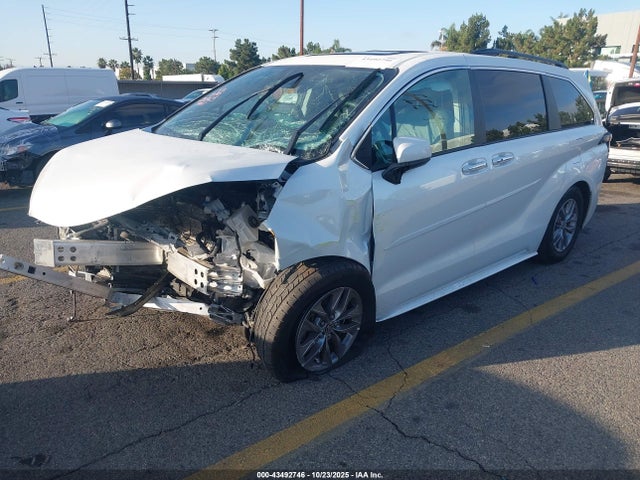 Toyota Sienna Xle