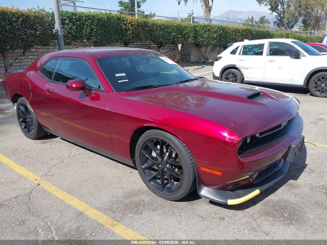 Salvage Dodge Challenger Image