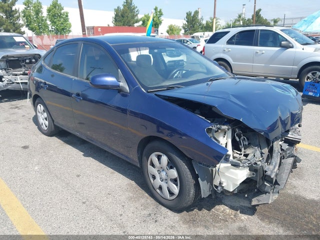 Salvage Hyundai ELANTRA Image