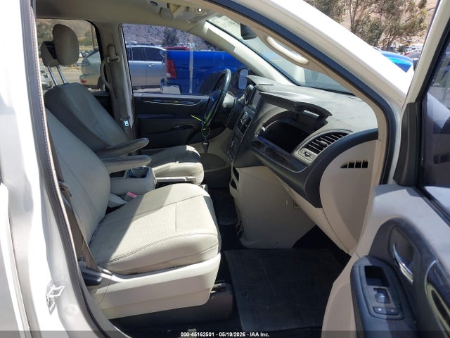 Chrysler Town & Country Touring