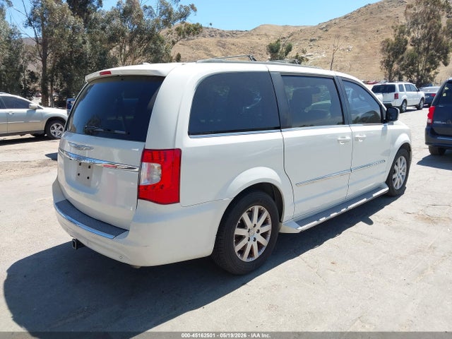 Chrysler Town & Country Touring