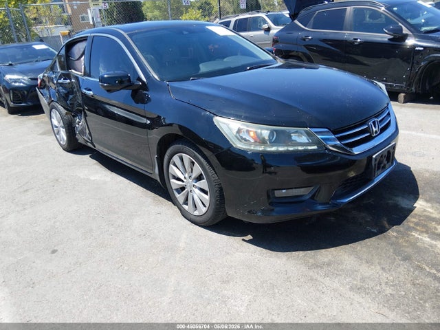 Salvage Honda Accord Image