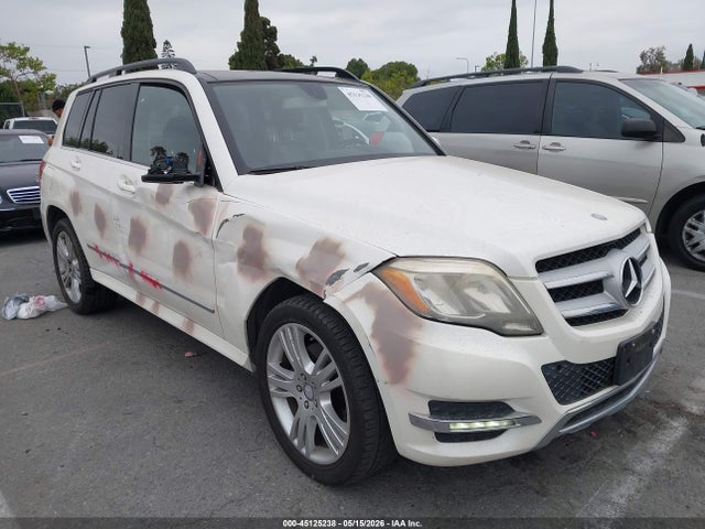 Salvage Mercedes-Benz GLK Image