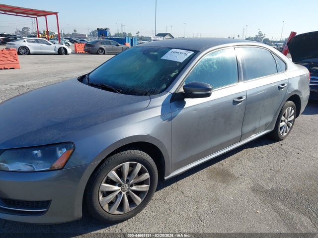 Volkswagen Passat S