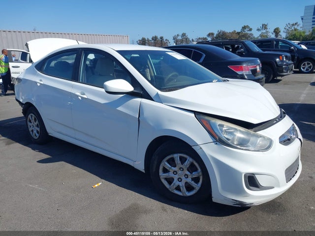 Salvage Hyundai ACCENT Image