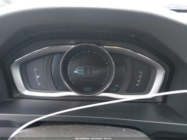 Volvo V60 T5 Premier Plus