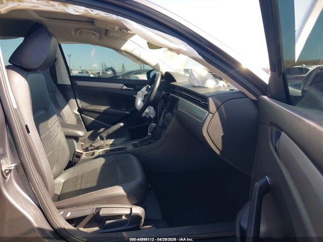 Volkswagen Passat 2.0t Se