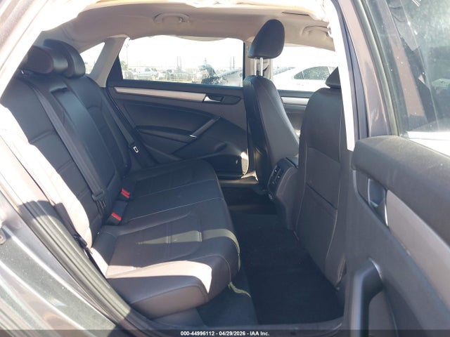 Volkswagen Passat 2.0t Se