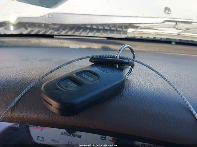 Toyota Tacoma Base V6