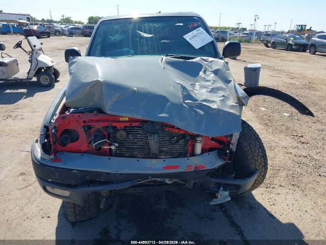 Toyota Tacoma Base V6