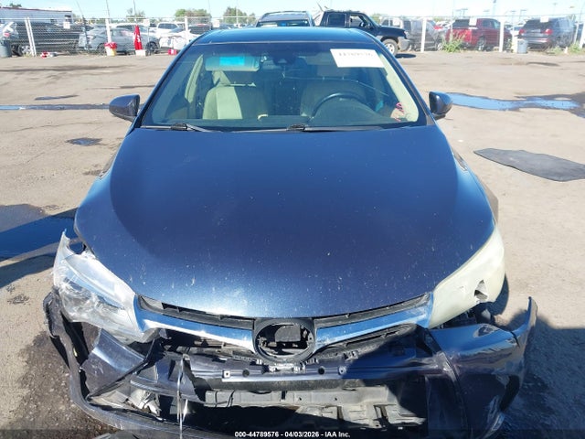 Toyota Camry Xle