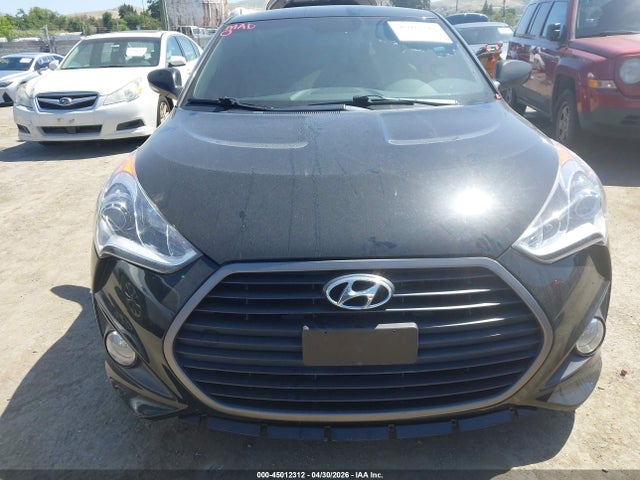 Hyundai VELOSTER Turbo