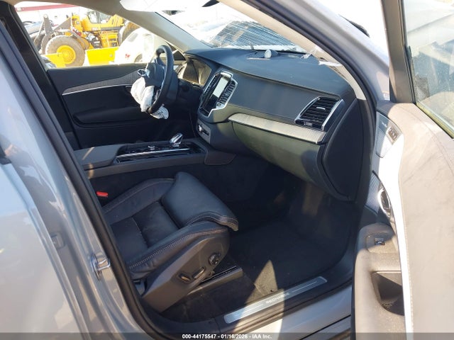 Volvo Xc90 Recharge Plug-in Hybrid T8 Ultimate Bright Theme 7-seater