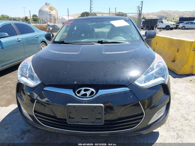 Hyundai VELOSTER