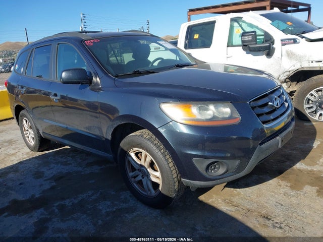 Salvage Hyundai SANTA FE Image