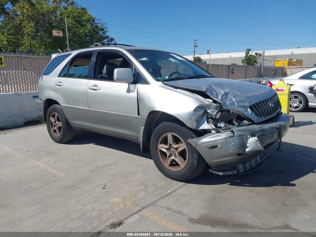 Salvage Lexus RX Image