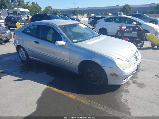 Salvage Mercedes-Benz C-Class Image