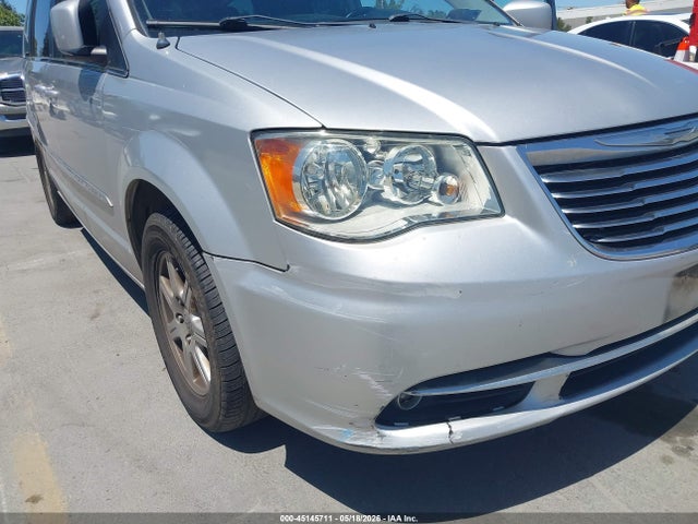 Chrysler Town & Country Touring