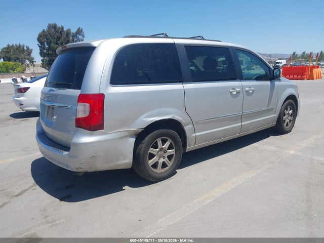 Chrysler Town & Country Touring