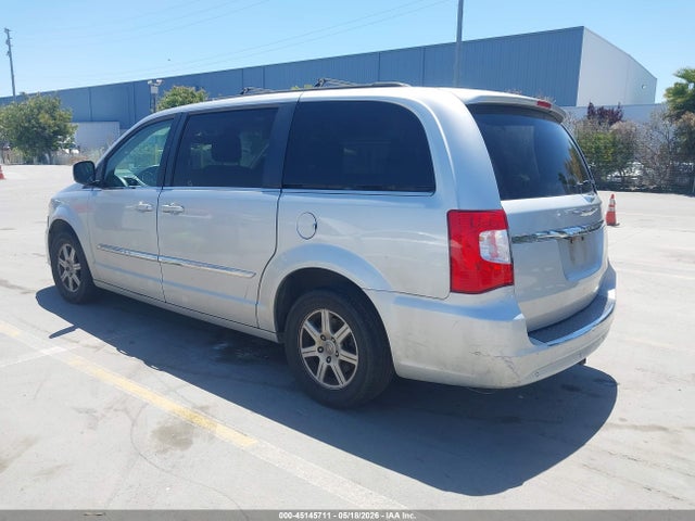 Chrysler Town & Country Touring