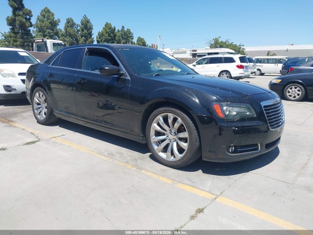 Salvage Chrysler 300 Image