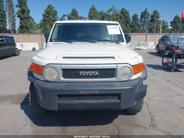 Toyota FJ Cruiser