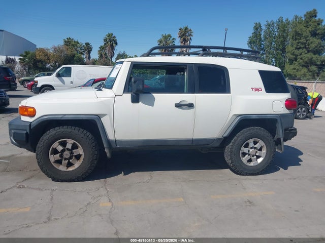 Toyota FJ Cruiser