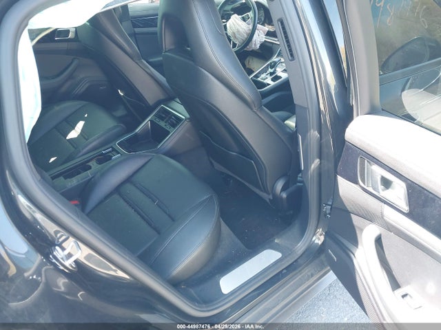 Porsche Panamera 4