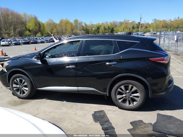 Nissan Murano Sv