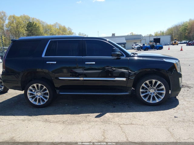 Cadillac Escalade Luxury