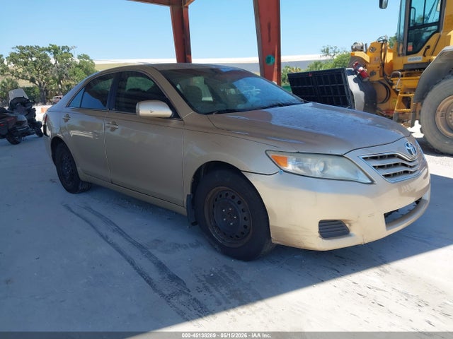 Salvage Toyota Camry Image