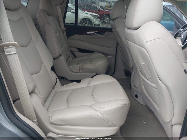 Cadillac Escalade Premium Luxury
