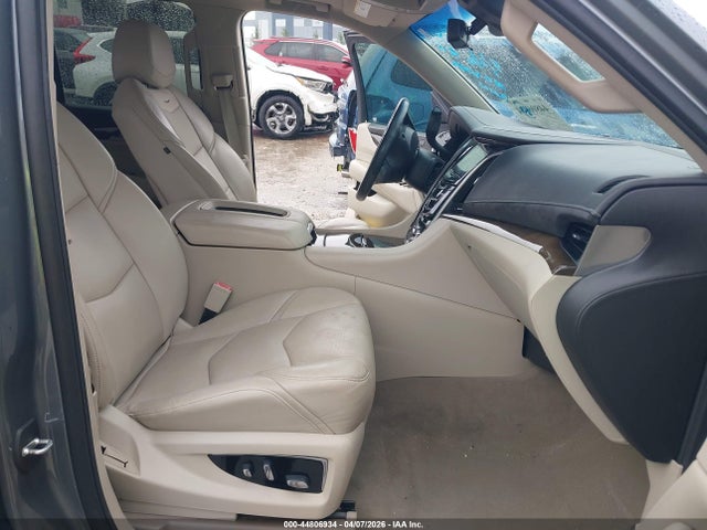 Cadillac Escalade Premium Luxury