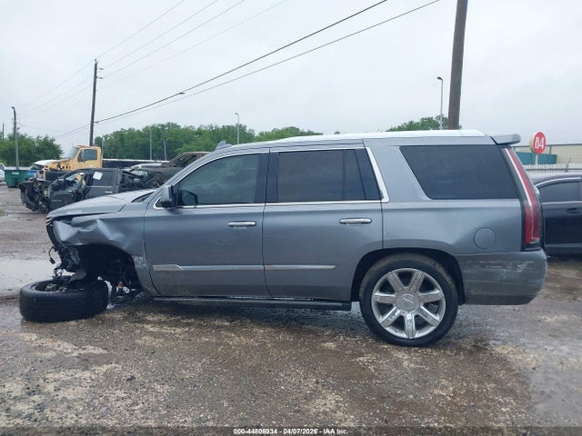 Cadillac Escalade Premium Luxury