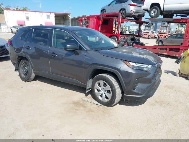 Salvage Toyota RAV4 Image
