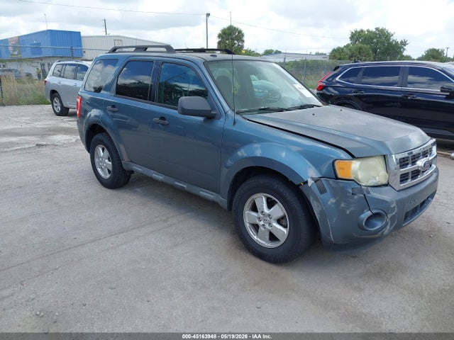 Salvage Ford Escape Image