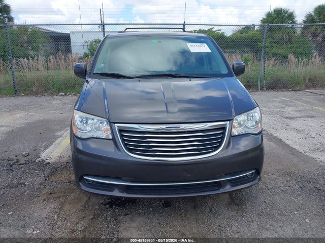 Chrysler Town & Country Touring
