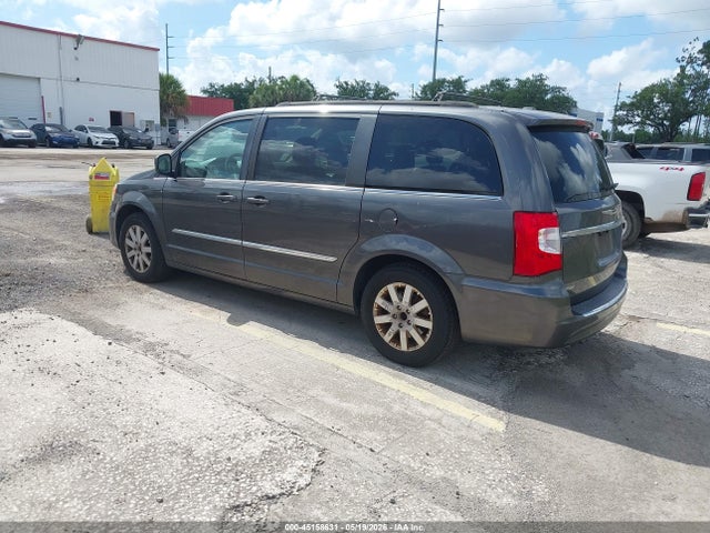 Chrysler Town & Country Touring