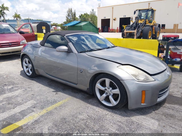 Salvage Nissan 350Z Image