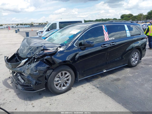 Toyota Sienna Xle
