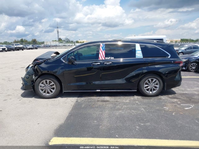 Toyota Sienna Xle