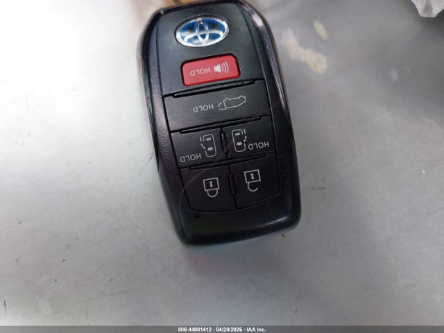 Toyota Sienna Xle