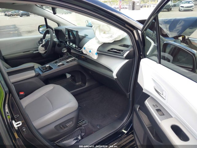 Toyota Sienna Xle