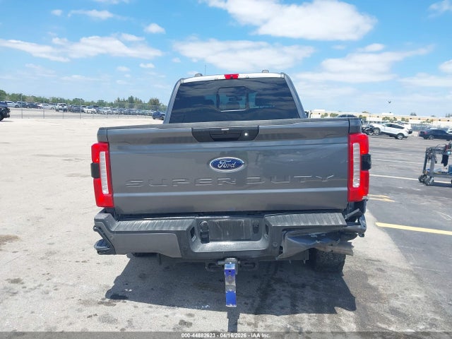 Ford F-250 Xl