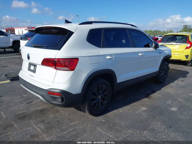 Volkswagen Taos 1.5t S