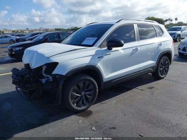 Volkswagen Taos 1.5t S