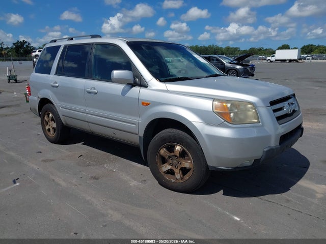 Salvage Honda Pilot Image