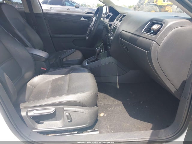 Volkswagen Jetta 1.8t Se